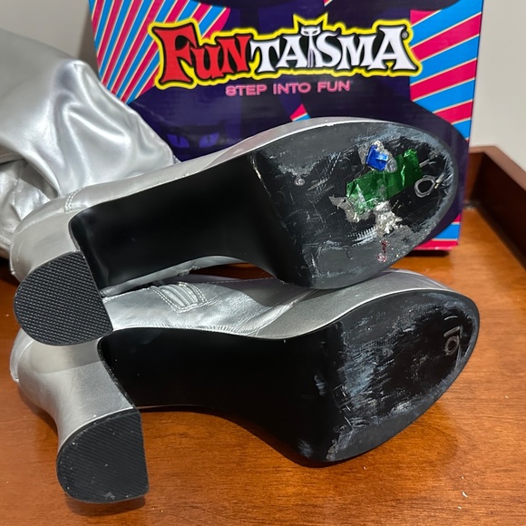 Funtasma Exotica-2000 Platform Boots, Silver, Size 10 - Picture 7 of 12